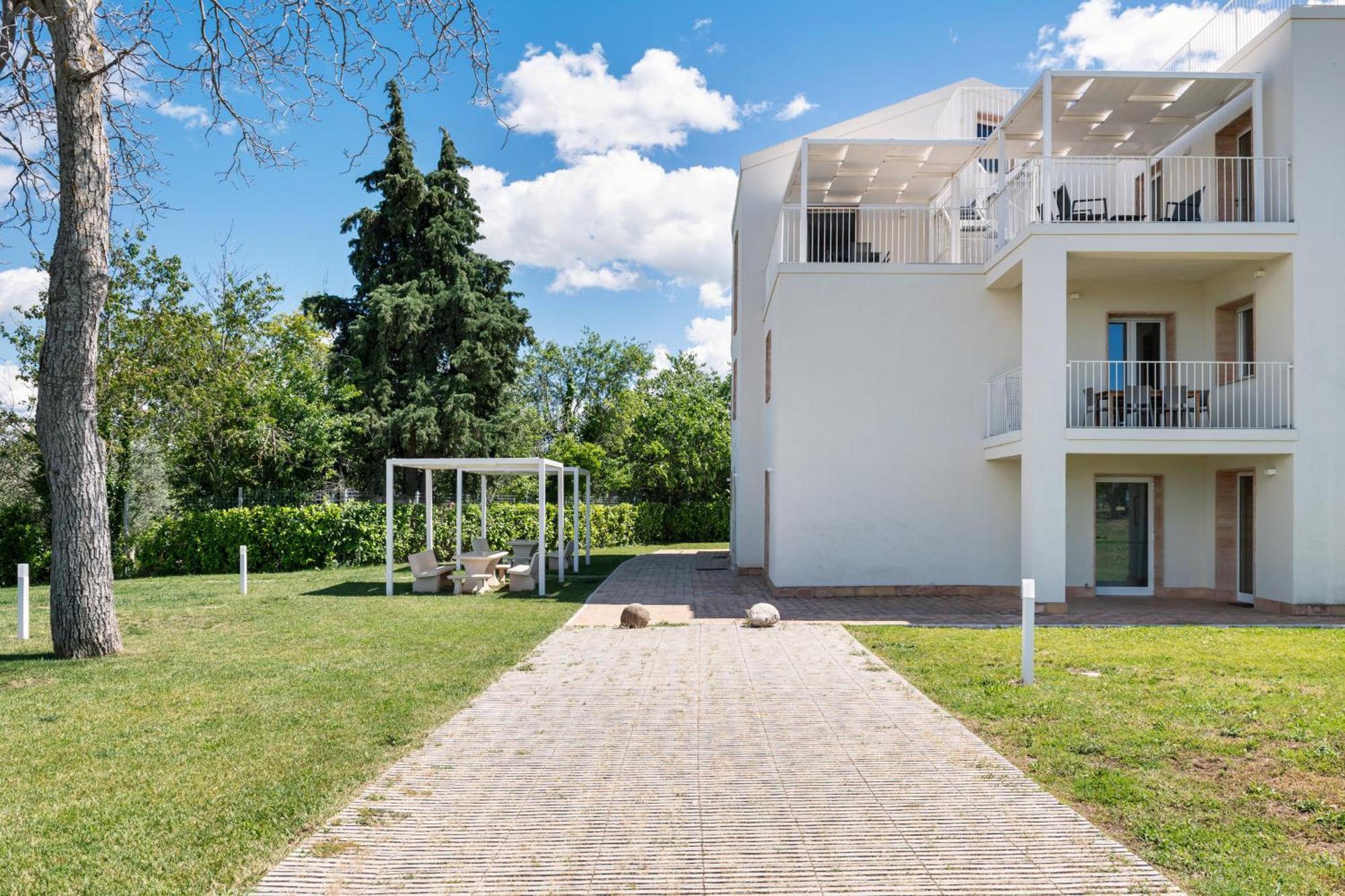 Le Masciare Aparthotel Paternopoli